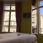 Aux Sacres Reims, Centre Historique מלון 3*