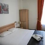 Aux Sacres Reims, Centre Historique מלון 3*