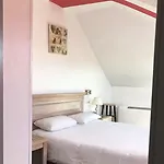 Aux Sacres Reims, Centre Historique מלון 3*
