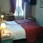 מלון Aux Sacres Reims, Centre Historique