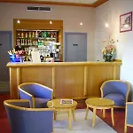 Aux Sacres Reims, Centre Historique Hotel 3*