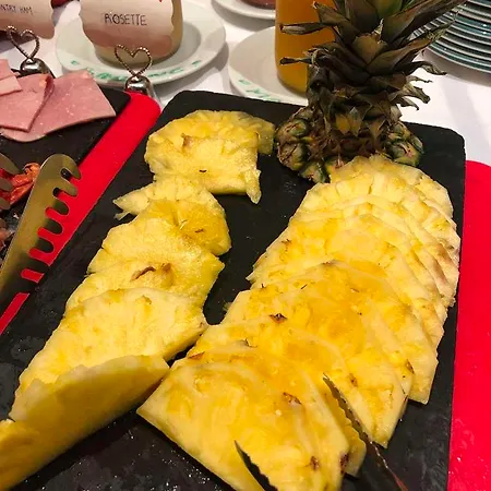 Brit Aux Sacres Reims, Centre Historique Hotel 3*