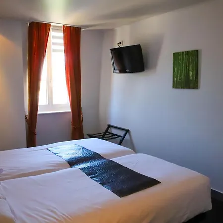 Hotel Brit Aux Sacres Reims, Centre Historique 3*