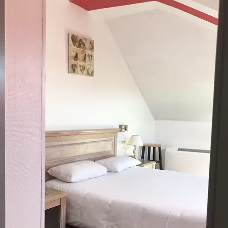 Aux Sacres Reims, Centre Historique Hotel 3*