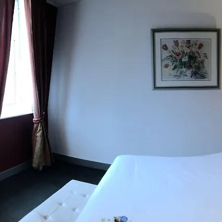 Brit Aux Sacres Reims, Centre Historique 3* 랭스