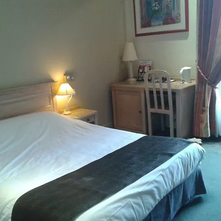 Hotel Aux Sacres Reims, Centre Historique