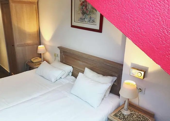 Aux Sacres Reims, Centre Historique Hotel