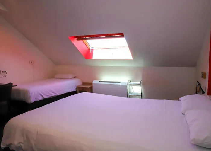 Aux Sacres Reims, Centre Historique 3* Reims