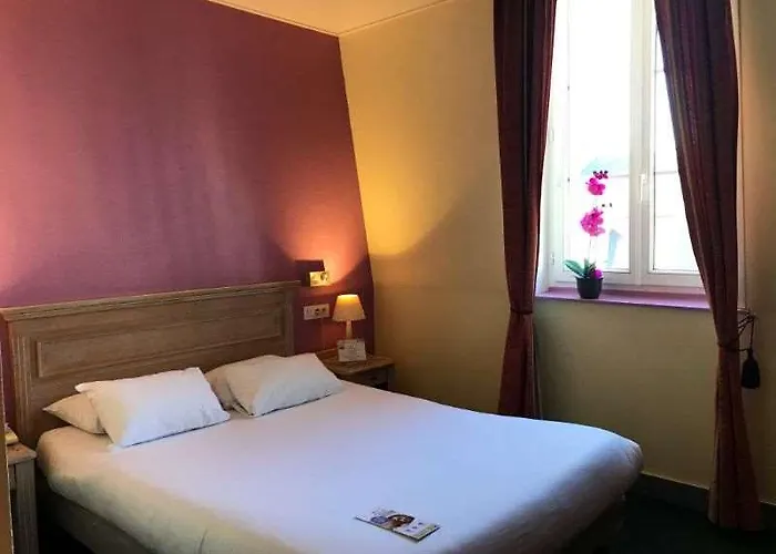 Aux Sacres Reims, Centre Historique Hotel 3*