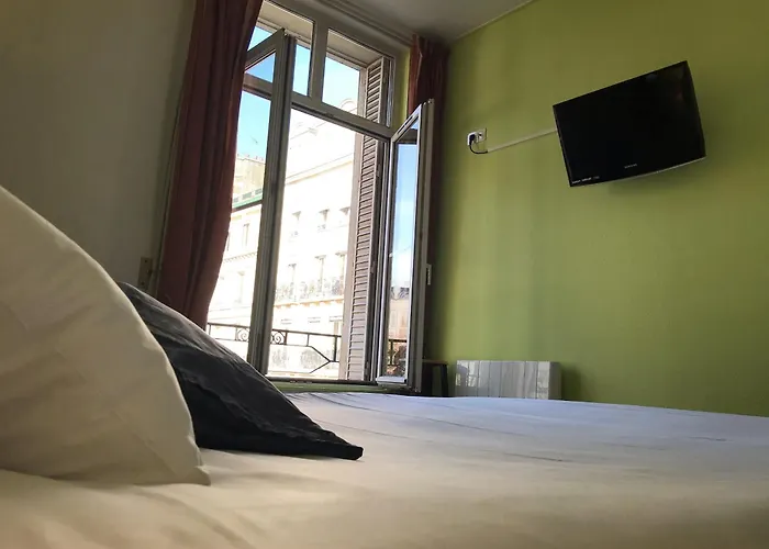 Aux Sacres Reims, Centre Historique Hotel