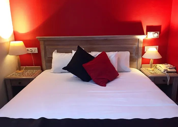 Aux Sacres Reims, Centre Historique Hotel