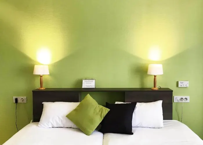 Aux Sacres Reims, Centre Historique 3* Reims