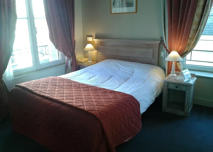 Aux Sacres Reims, Centre Historique Hotel