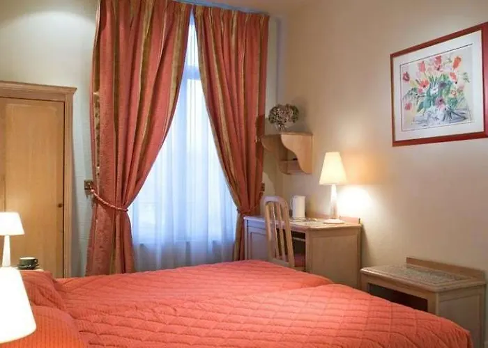 Aux Sacres Reims, Centre Historique 3*